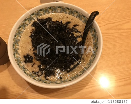 岩ノリが沢山のったラーメン 118688185