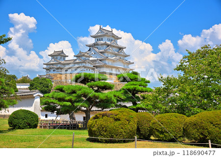 《兵庫県》姫路城　西の丸庭園から見る天守閣 118690477
