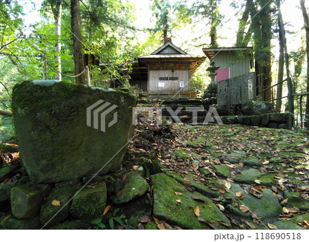 埼玉県小鹿野町伊豆沢の史跡 文殊堂と諏訪神社 埼玉県小鹿野町伊豆沢の史跡 文殊堂と諏訪神社 118690518
