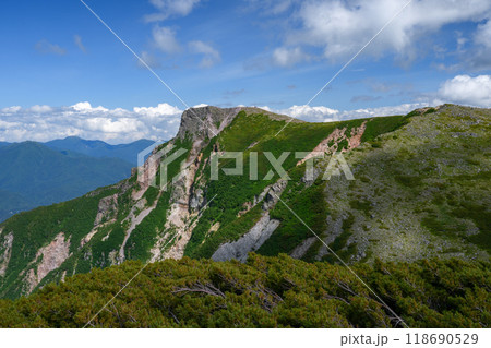 大雪山桂月岳からの黒岳　北海道絶景登山 118690529