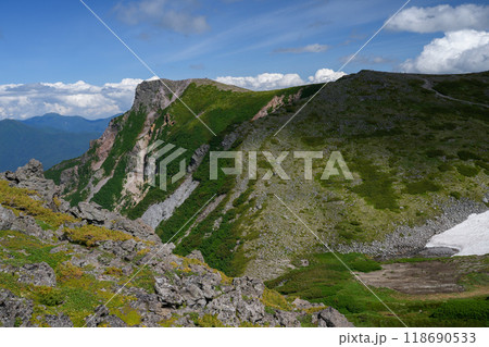 大雪山桂月岳からの黒岳　北海道絶景登山 118690533