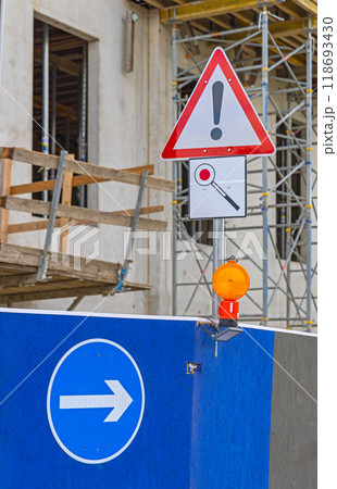 Direction Arrow Construction Site Direction Arrow Construction Site 118693430