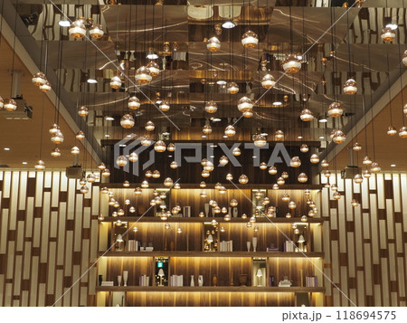 豪華でおしゃれなパーティー会場、披露宴会場 118694575