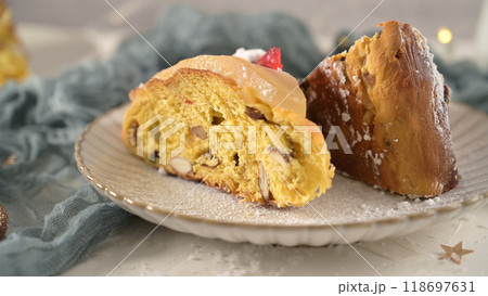 Bolo do Rei or King's Cake 118697631