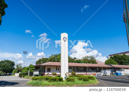 夏の松戸運動公園と青空 夏の松戸運動公園と青空 118700039