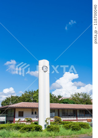 夏の松戸運動公園と青空 夏の松戸運動公園と青空 118700040