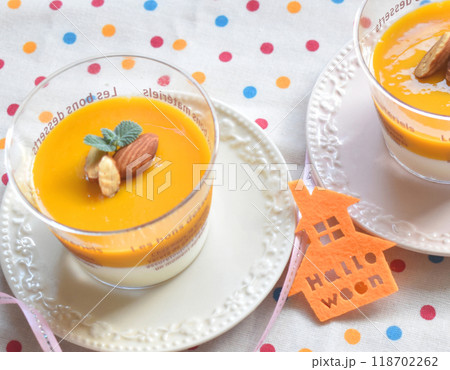 ハロウィーンに向けて 北海道産かぼちゃのプリン てんさい糖入り ハロウィーンに向けて 北海道産かぼちゃのプリン てんさい糖入り 118702262