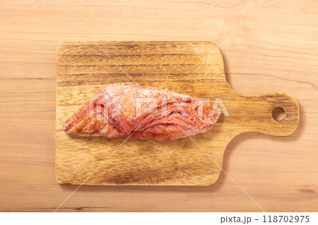 紫いもパン 118702975