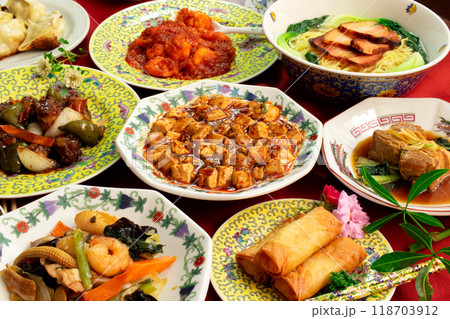 お店の中華料理イメージ 118703912