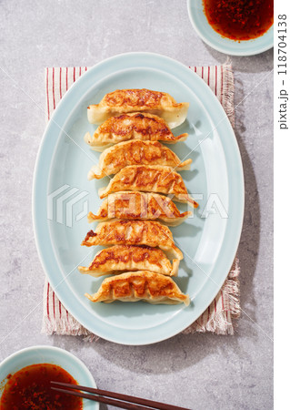 焼き餃子 118704138