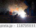 The welder is working. 118705033