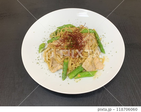 豚バラ アスパラ ペペロンチーノ 豚バラ アスパラ ペペロンチーノ 118706060