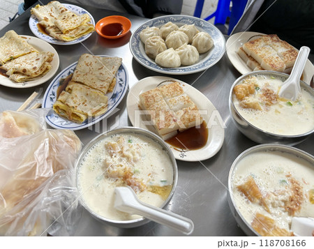 鹹豆漿 朝食 台湾 屋台 鹹豆漿 朝食 台湾 屋台 118708166