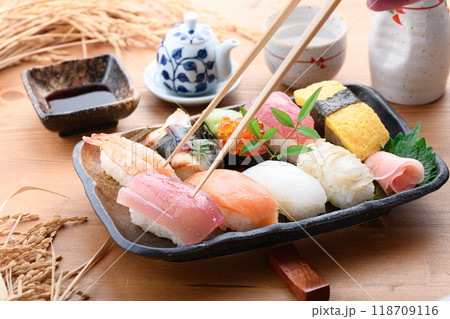握り寿司 盛り合わせ 握り寿司 盛り合わせ 118709116