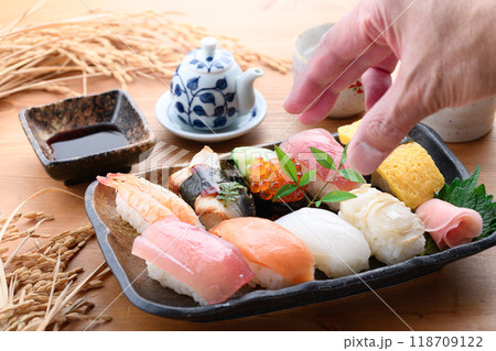 握り寿司 盛り合わせ 握り寿司 盛り合わせ 118709122