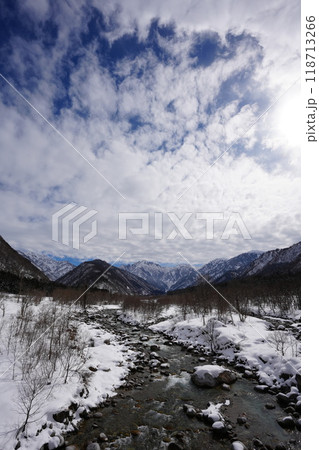 富山県上市町、伊折より立山連峰を望む 富山県上市町、伊折より立山連峰を望む 118713266