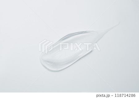 美しい化粧品の液体の水々しいローション 118714286