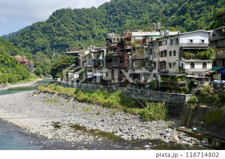 台湾・烏來溫泉街（台湾・新北市烏來區） 118714802