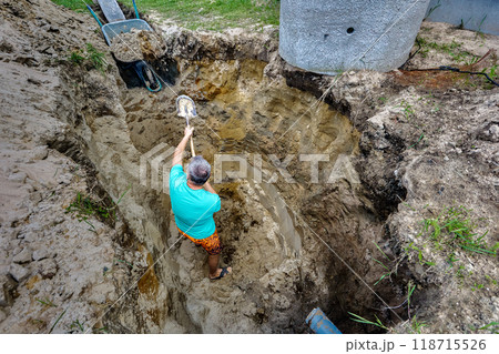 Construction of an autonomous sewerage system, excavation of pit. 118715526