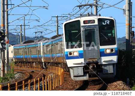 JR西日本】213系0番台（宇野みなと線：久々原〜早島）の写真素材