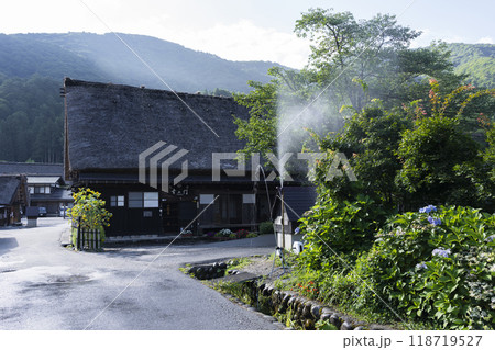 白川郷の放水銃 118719527