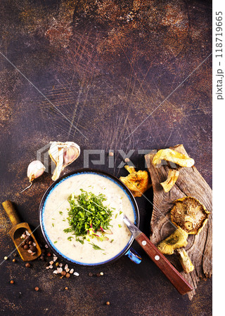 cream soup with dried mushrooms cream soup with dried mushrooms 118719665