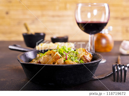 Fried meat with herb and spices. Fried meat with herb and spices. 118719672