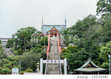 ＜犬山市＞成田山大聖寺　本堂へ続く階段 118720995