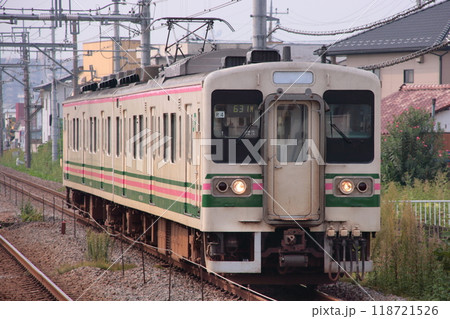 越線を走行する107系電車_2009/9/23撮影 越線を走行する107系電車_2009/9/23撮影 118721526