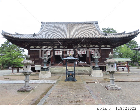 兵庫県加古川市にある刀田山鶴林寺とたさんかくりんじ、聖徳太子開基伝承をもつ寺院、本堂正面 118721622