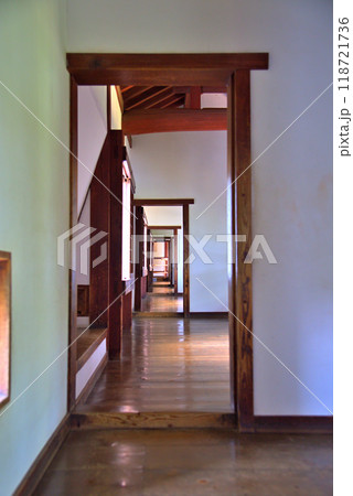 《兵庫県》姫路城 西の丸長局(百間廊下) 《兵庫県》姫路城 西の丸長局(百間廊下) 118721736