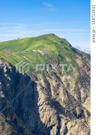 初夏の南アルプス小河内岳登山 前小河内岳への登山道から見る小河内岳 初夏の南アルプス小河内岳登山 前小河内岳への登山道から見る小河内岳 118722632