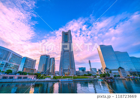 日本の横浜都市景観　9月。横浜ランドマークタワーやみなとみらいの街を望む＝26日 118723669