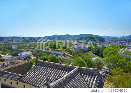 《兵庫県》姫路城　天守閣から望む姫路市の街並み 118724052