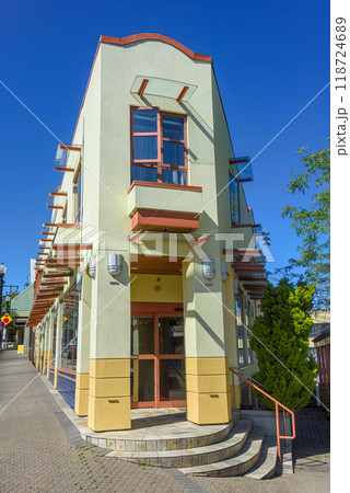 Small flatiron building in downtown of Nanaimo, British Columbia Small flatiron building in downtown of Nanaimo, British Columbia 118724689