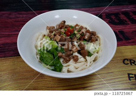 炸醤麺(ジャージャー麺) 炸醤麺(ジャージャー麺) 118725867