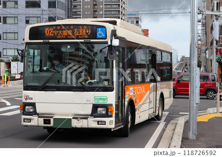 宇都宮駅東口に向かう関東自動車バス/東野交通色 宇都宮駅東口に向かう関東自動車バス/東野交通色 118726592