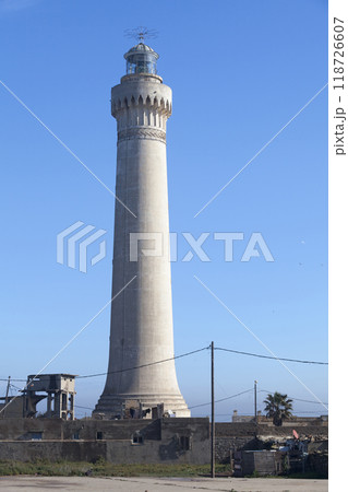 The El Hank lighthouse west of the port of Casablanca 118726607