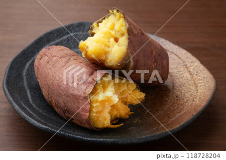 焼きいも 118728204