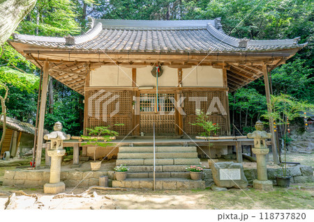 滋賀県犬上郡多賀町 胡宮(このみや)神社 大日堂 (多賀大社の奥宮) 滋賀県犬上郡多賀町 胡宮(このみや)神社 大日堂 (多賀大社の奥宮) 118737820