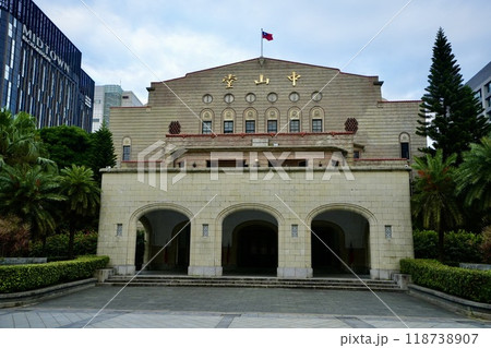 中山堂・旧台北公会堂（台湾・台北市中正区） 118738907