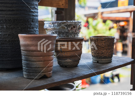 やきもの・陶磁器イメージ 信楽 やきもの・陶磁器イメージ 信楽 118739156