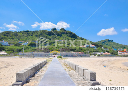 南城市のあざまサンサンビーチにある猫山 118739573