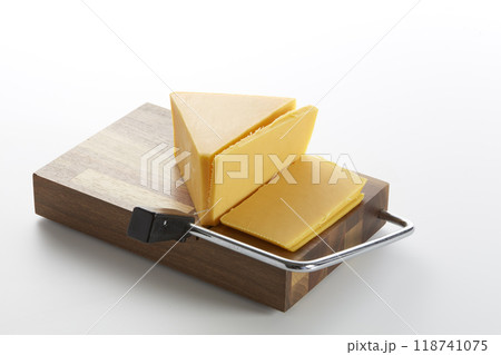 チーズ 118741075