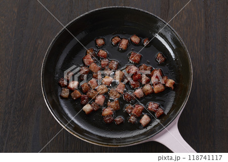 ベーコン ベーコン 118741117