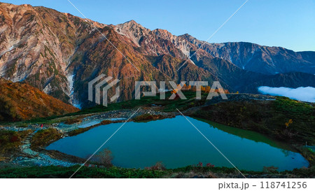 秋の唐松岳登山(夜明けの八方池と白馬三山) 秋の唐松岳登山(夜明けの八方池と白馬三山) 118741256