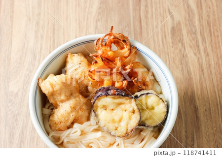 天ぷら細うどん 118741411