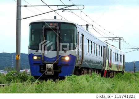 【えちごトキめき鉄道】ET122形(妙高はねうまライン:春日山〜高田) 【えちごトキめき鉄道】ET122形(妙高はねうまライン:春日山〜高田) 118741823
