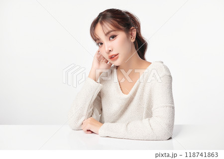 Beautiful young asian woman with clean fresh skin on white background, Face care, Facial treatment, Cosmetology, beauty and spa, Asian women portrait. Beautiful young asian woman with clean fresh skin on white background, Face care, Facial treatment, Cosmetology, beauty and spa, Asian women portrait. 118741863