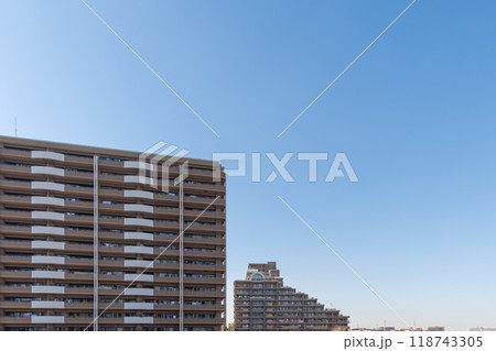 青空に映えるマンション 青空に映えるマンション 118743305